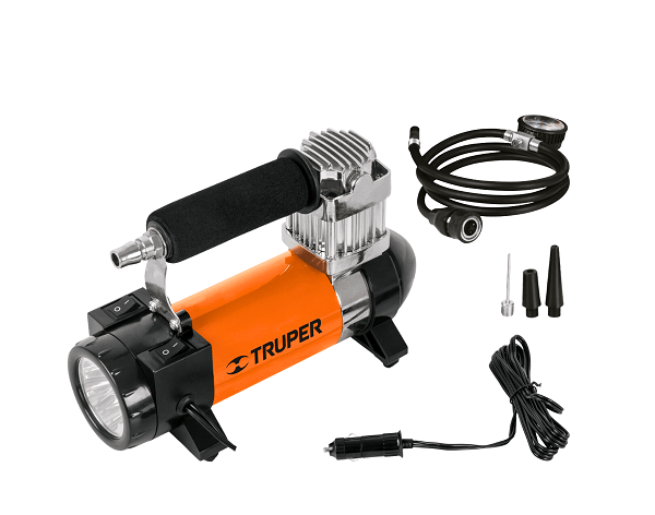 Compresor de aire con linterna LED para auto de la marca Truper.