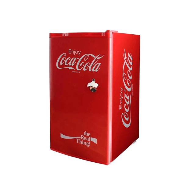 Frigobar con capacidad de 90.5 litros Dace.