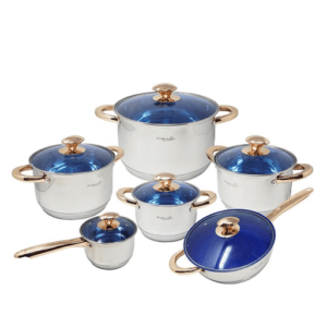 Set de cocina marca Aquila de 12 piezas.